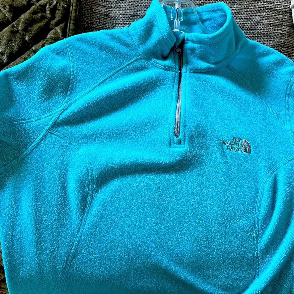 Womens Northface fleece half zip